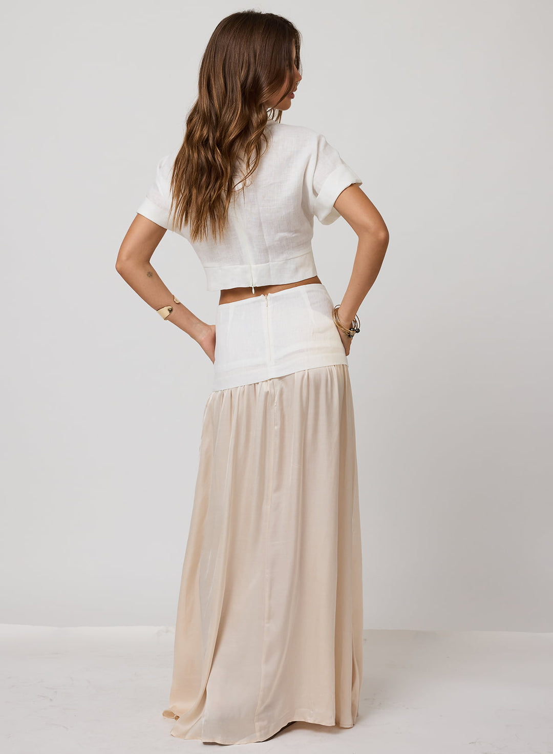 THE DEEP V TOP