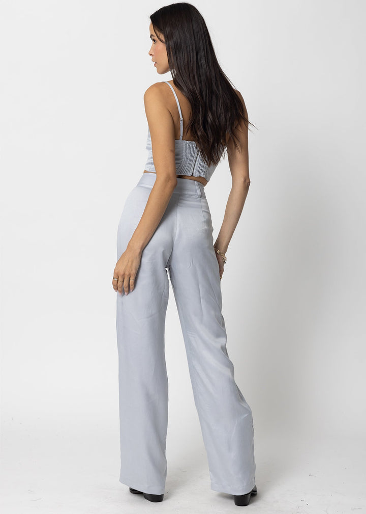 THE CUPRO SILKY PLEATED PANT