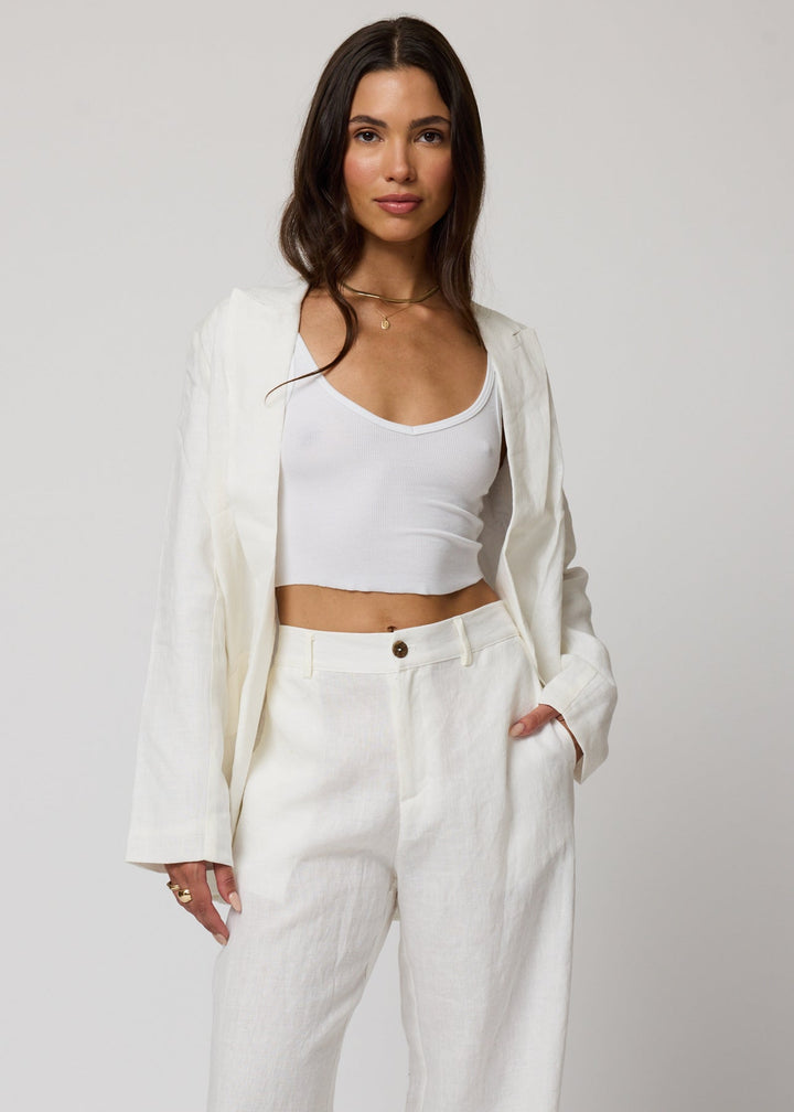 THE LINEN BLAZER