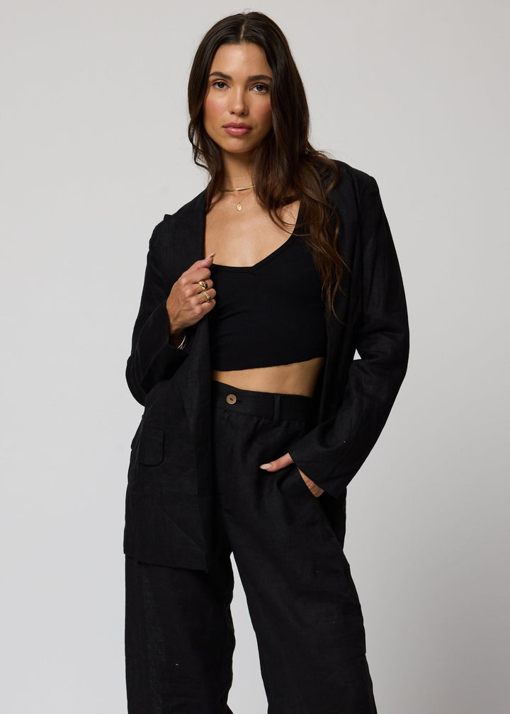 THE LINEN BLAZER