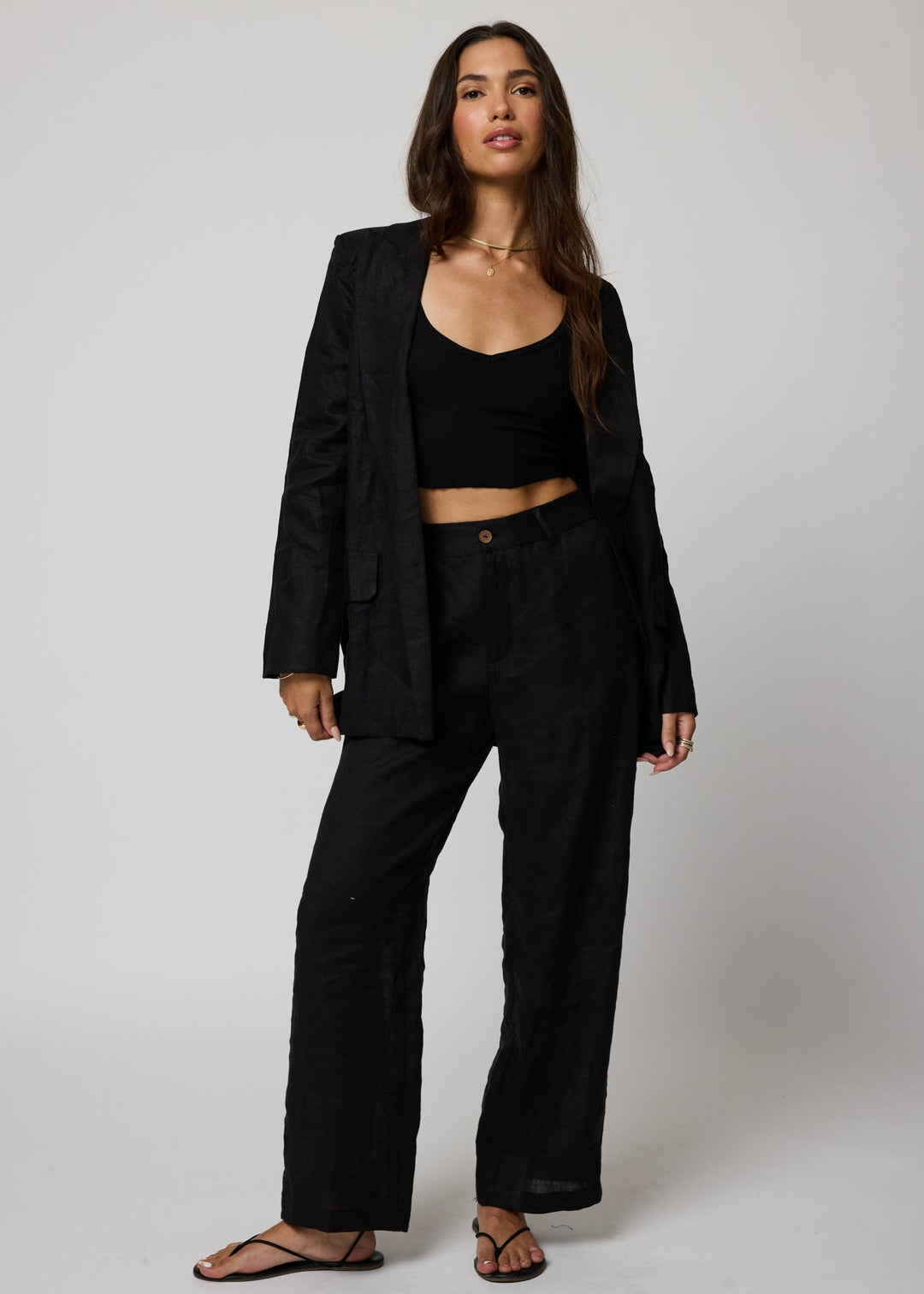 THE LINEN BLAZER