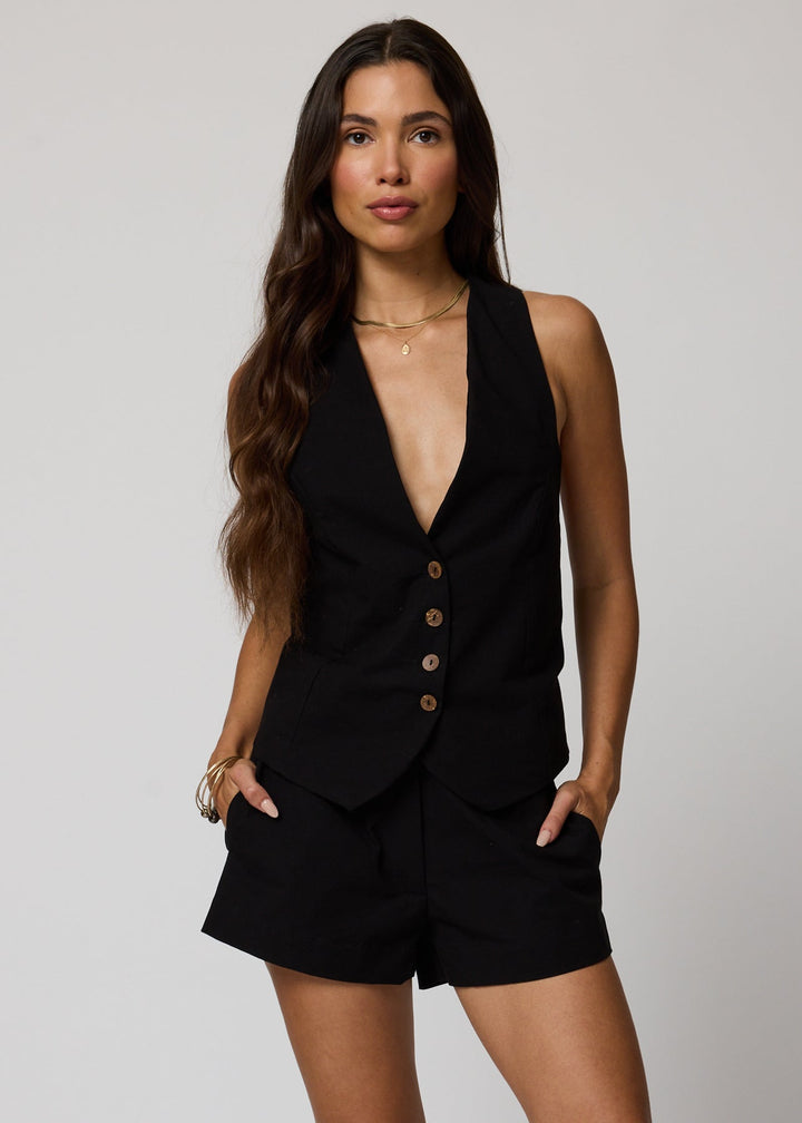THE MATTE TWILL VEST