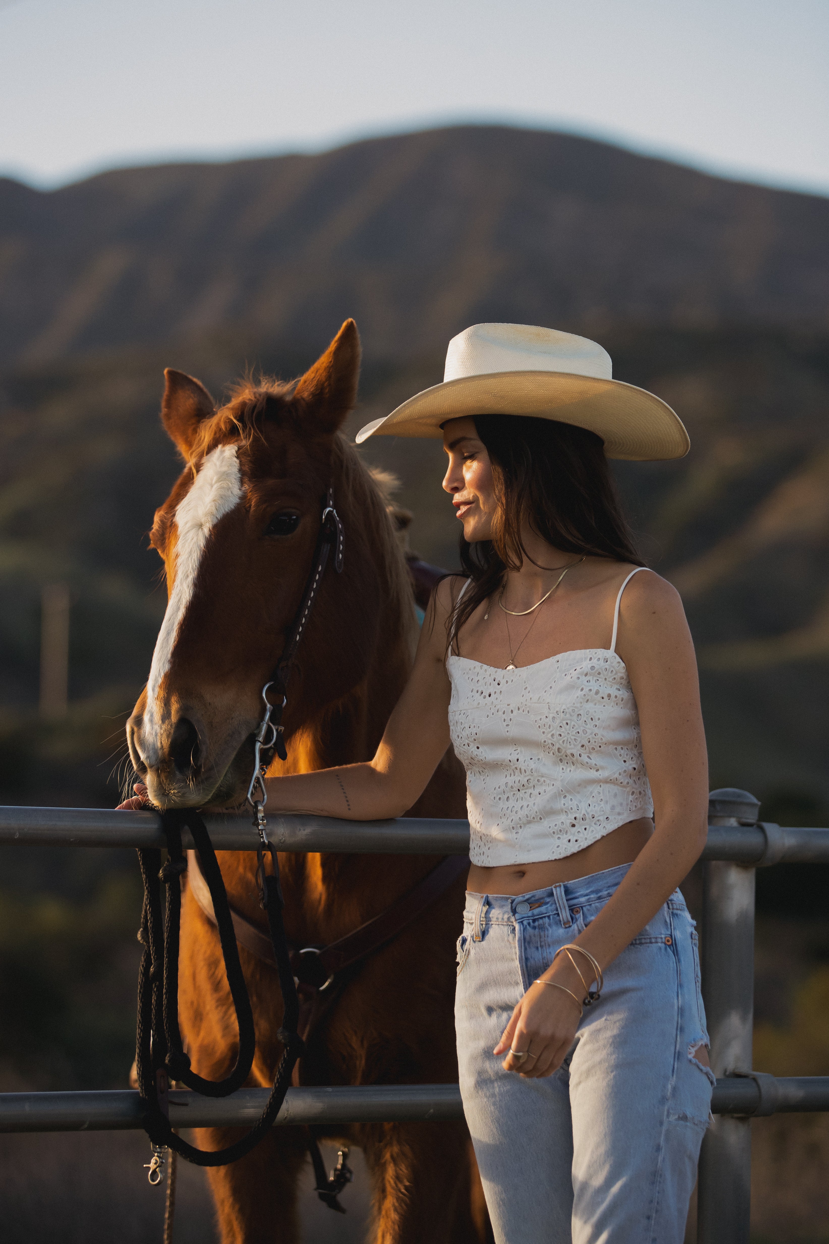THE EYELET LE CORSET TOP – STILLWATER