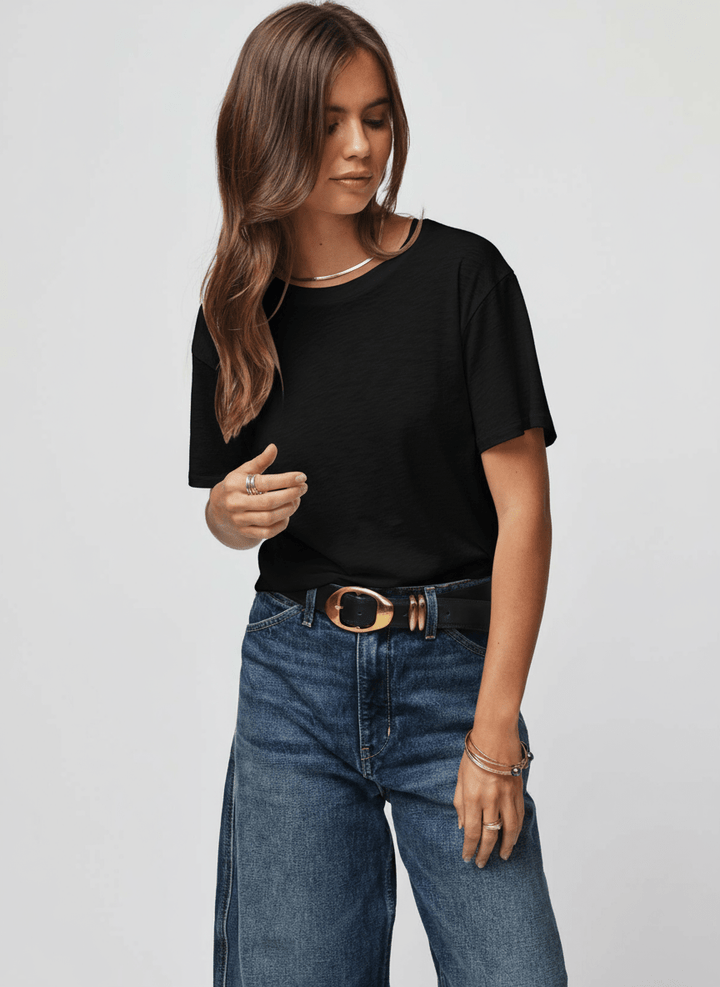 THE OVERSIZED TEE