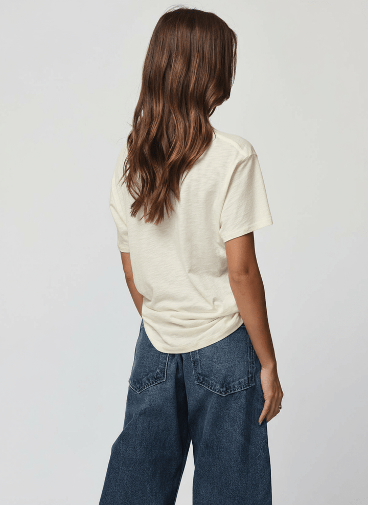 THE OVERSIZED TEE