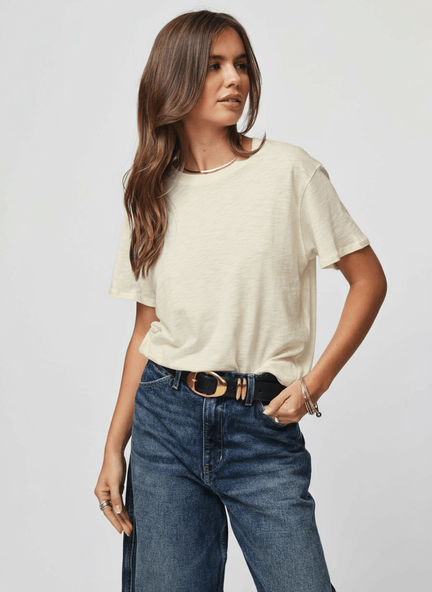 THE OVERSIZED TEE