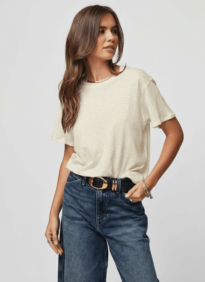 THE OVERSIZED TEE