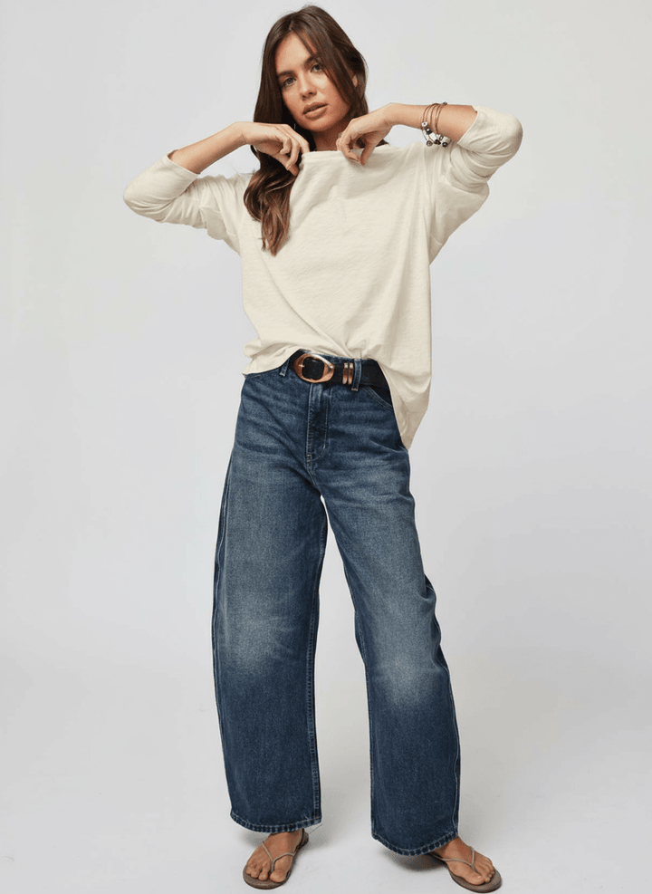 THE OVERSIZED LONG SLEEVE TEE