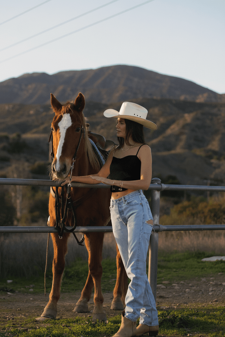 THE EYELET LE CORSET TOP