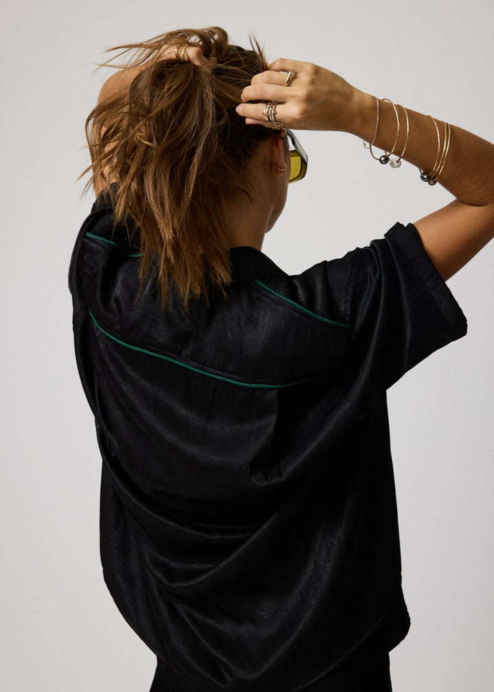 THE CLUB HOUSE SHORT SLEEVE SHIRT