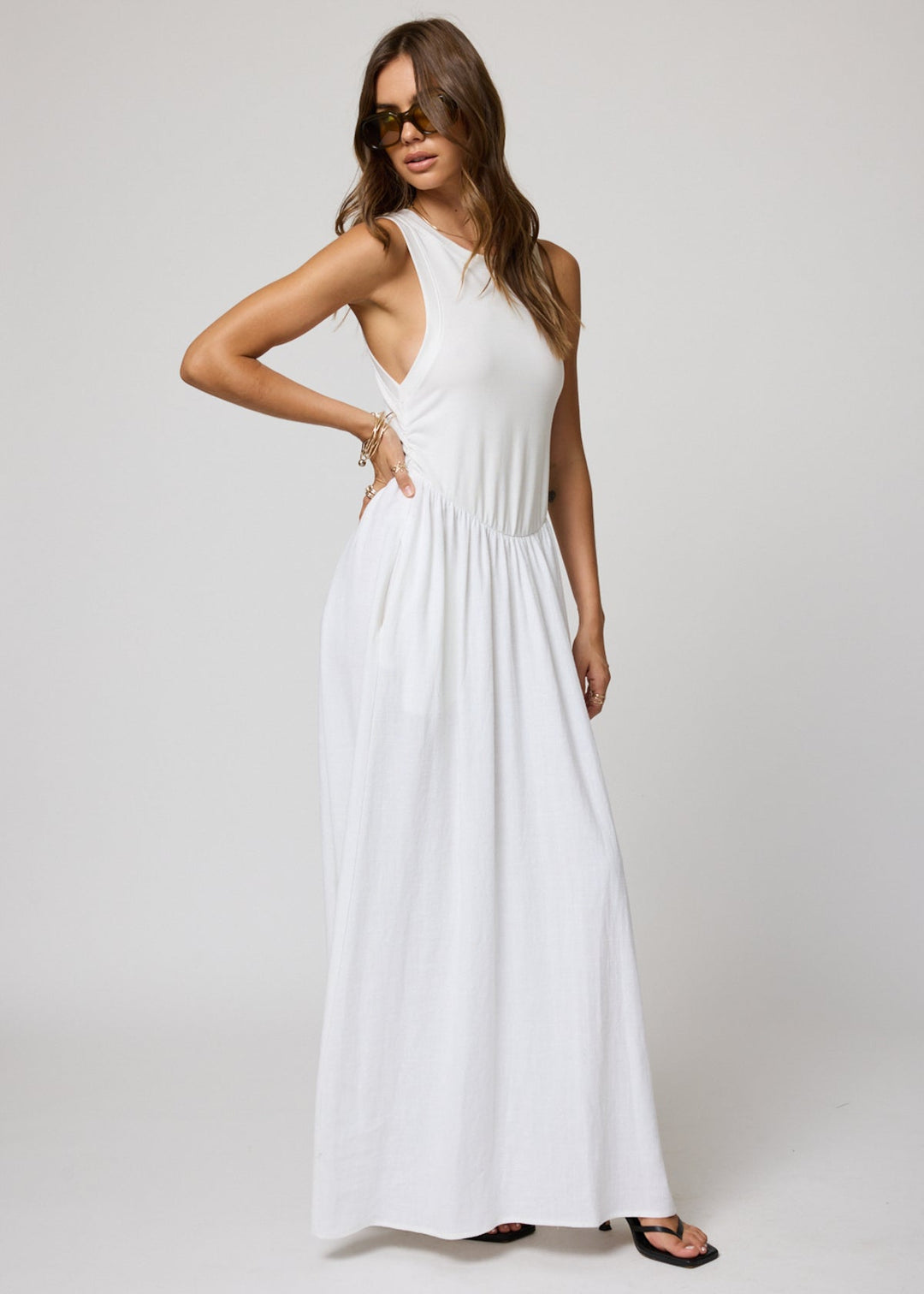 THE SHEP TANK MAXI MEDIUM / White THE SHEP TANK MAXI MEDIUM / White