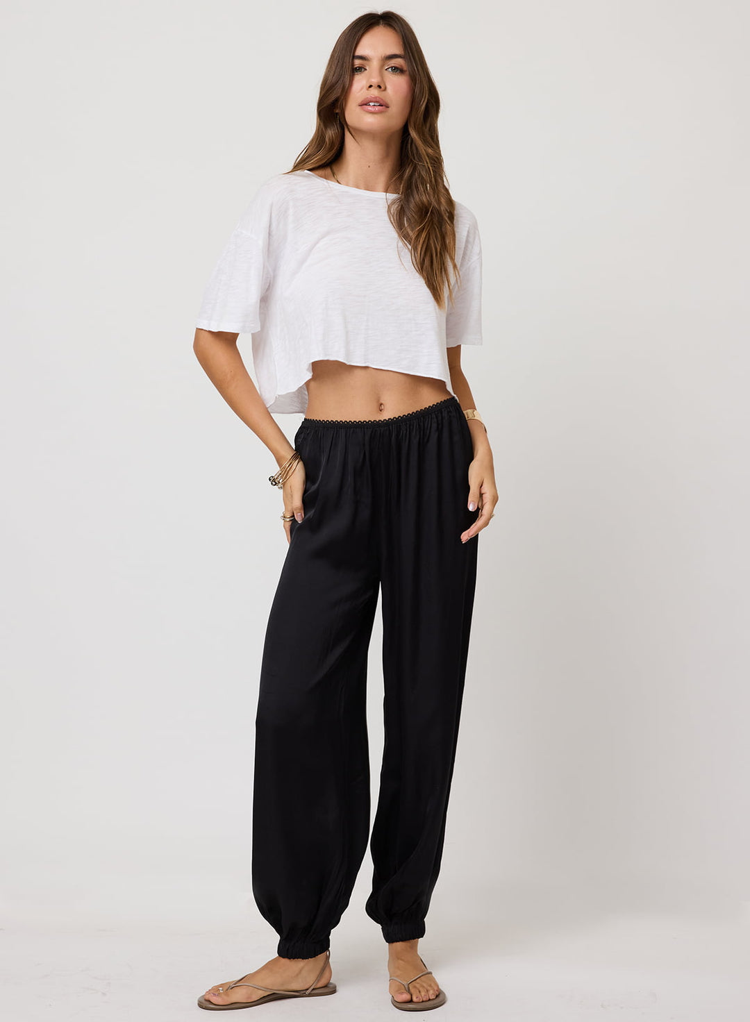 THE SILKY BALLOON LEG PANT