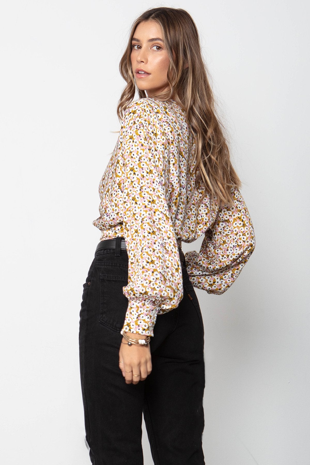 THE ONE TOP