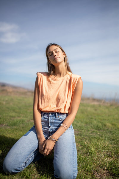 STRONG SHOULDER CROP