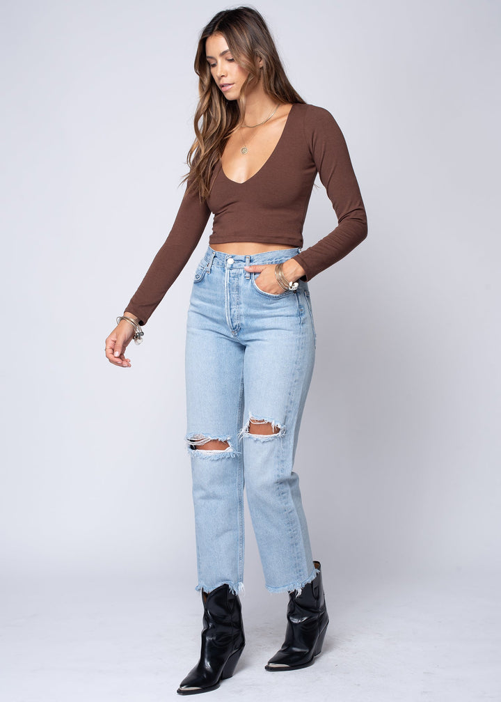 THE V NECK CROP